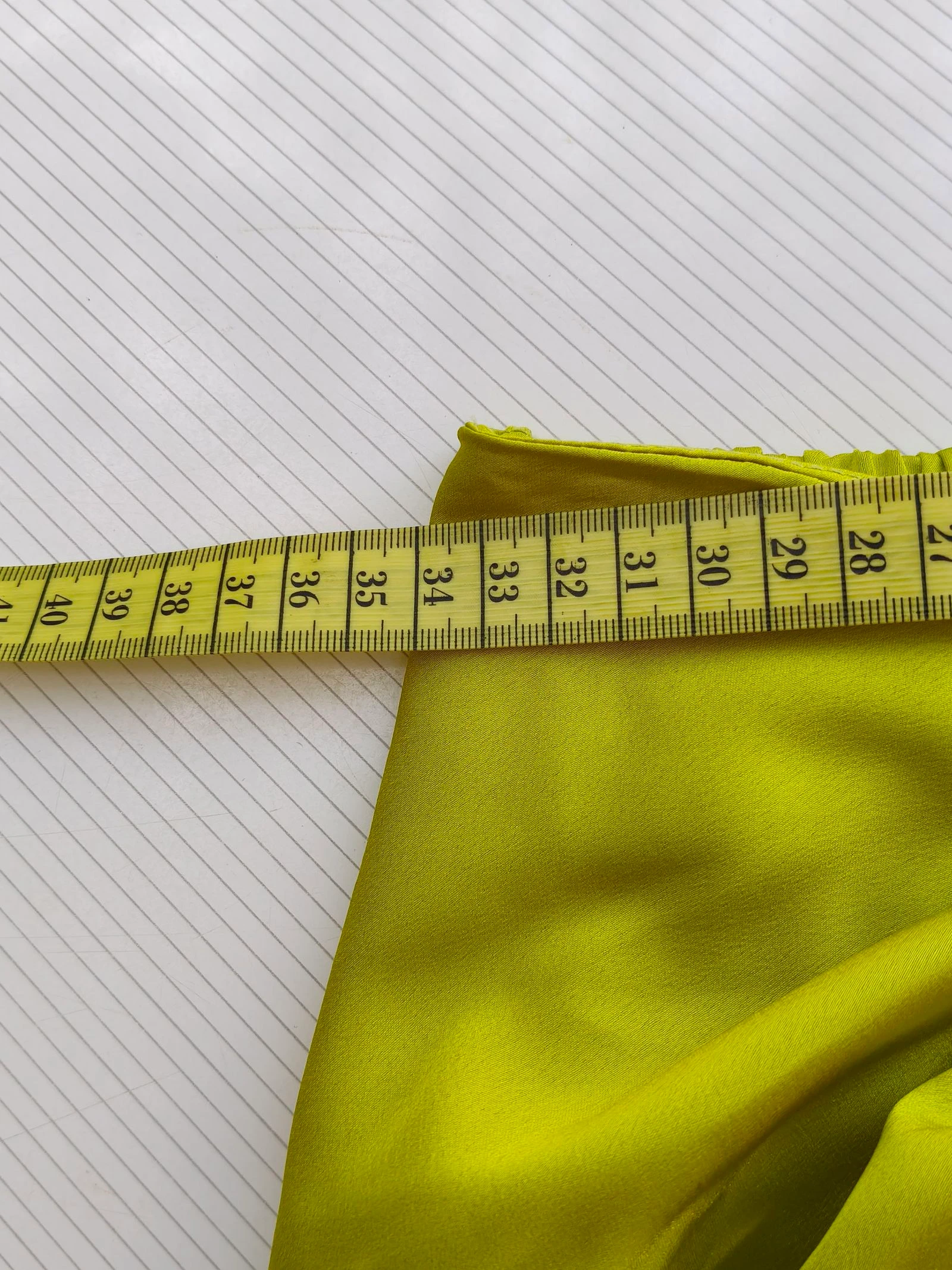 Conjunto Amarelo Lima Halter e Saia – photo 12